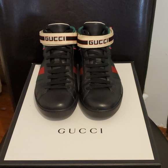 Gucci - Picture 2 of 4